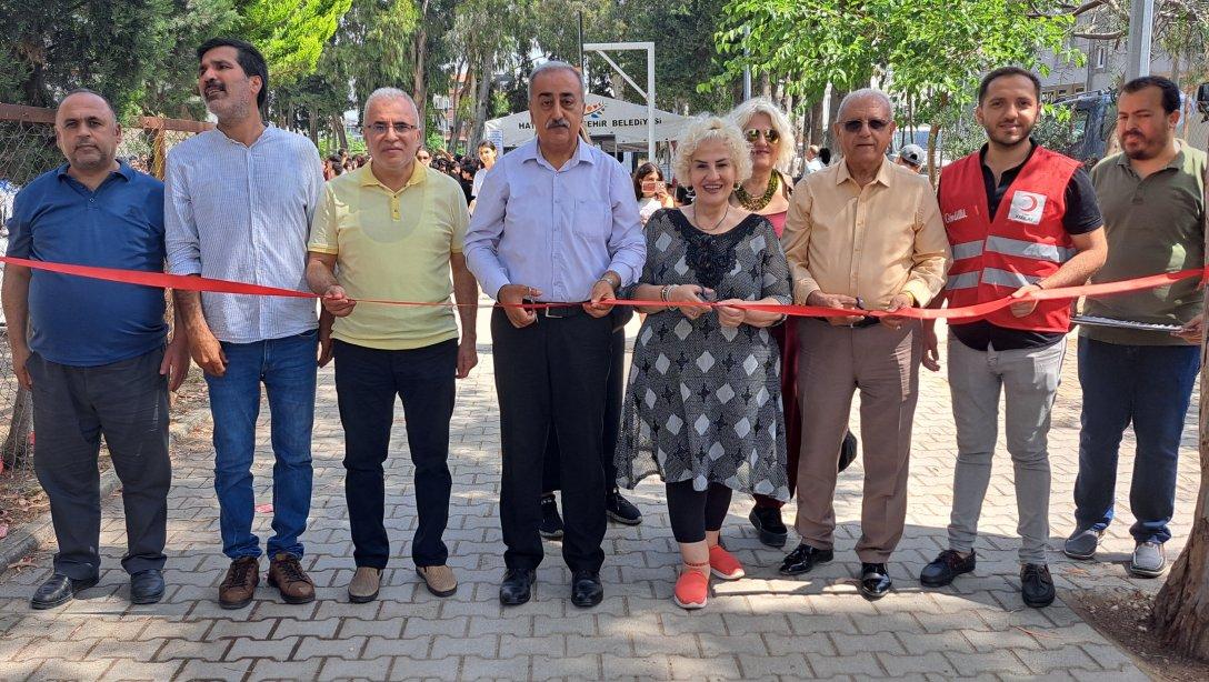 MÜDÜRÜMÜZ MUHTAR AHMET YİĞİTOĞLU ORTAOKULU BAHAR ŞENLİĞİNE KATILDI.